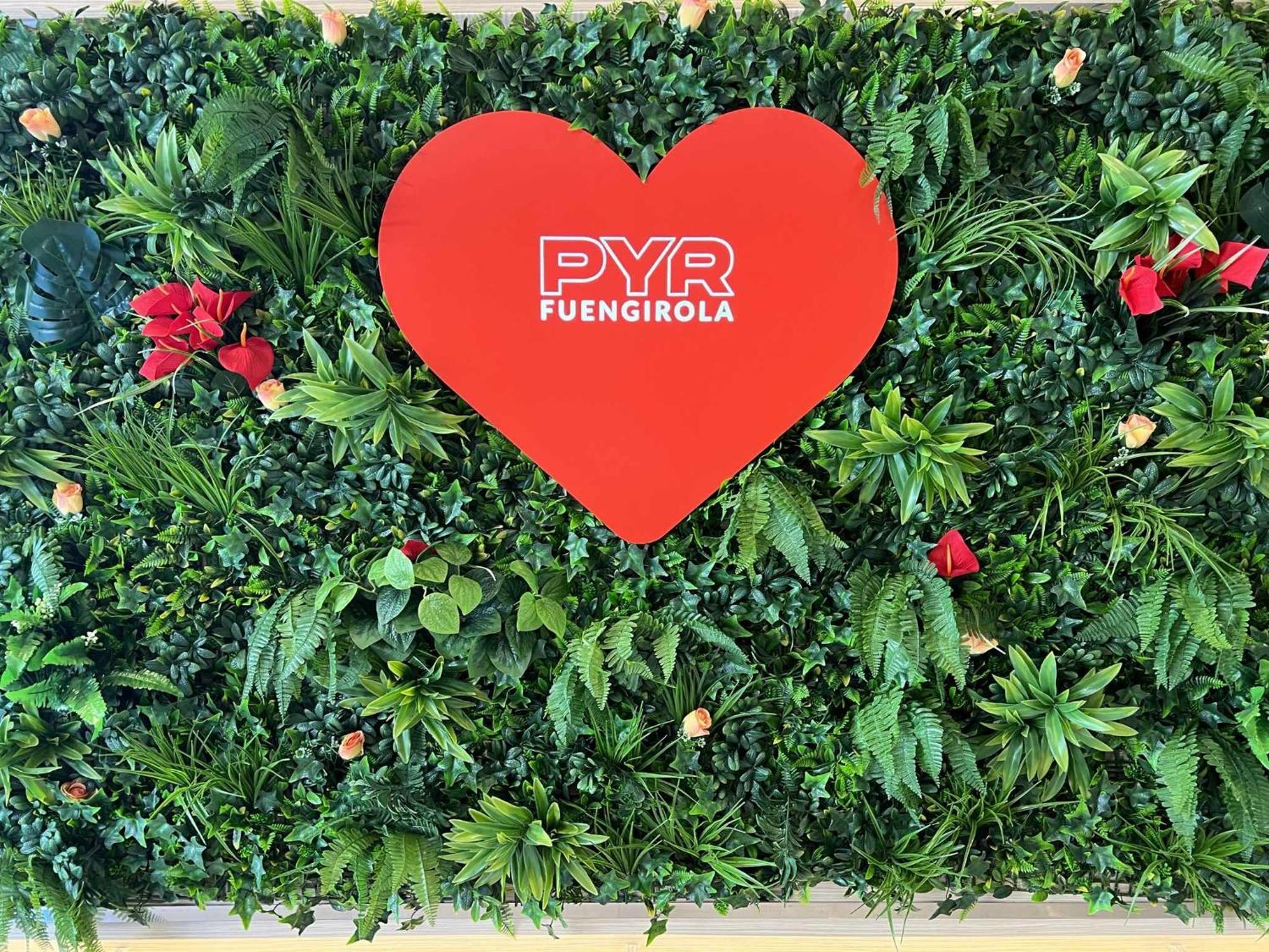 Estudio Pyr Privado Frente Al Puerto De Fuengirola Exterior foto